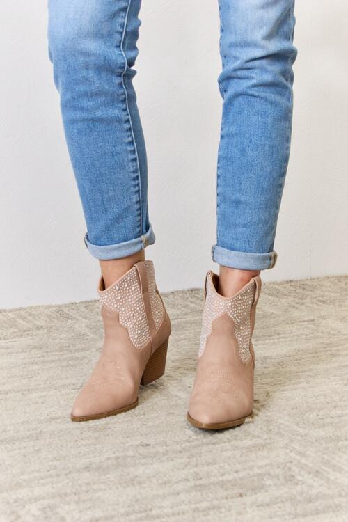 Ankle Cowgirl Booties